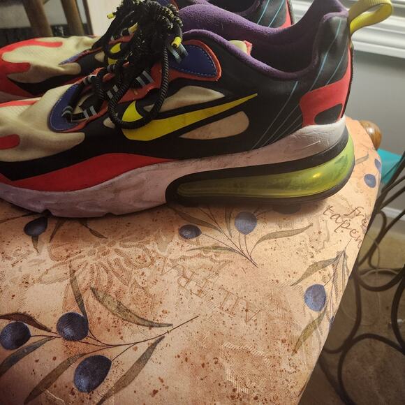 Size 11.5 - Nike Air Max 270 React Parachute - Picture 2 of 7